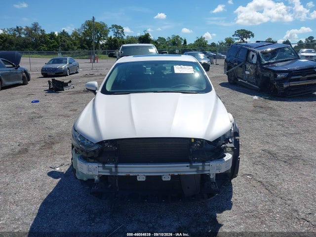 46084839 :رقم المزاد ، 3FA6P0HD1JR183820 vin ، 2018 Ford Fusion Se مزاد بيع