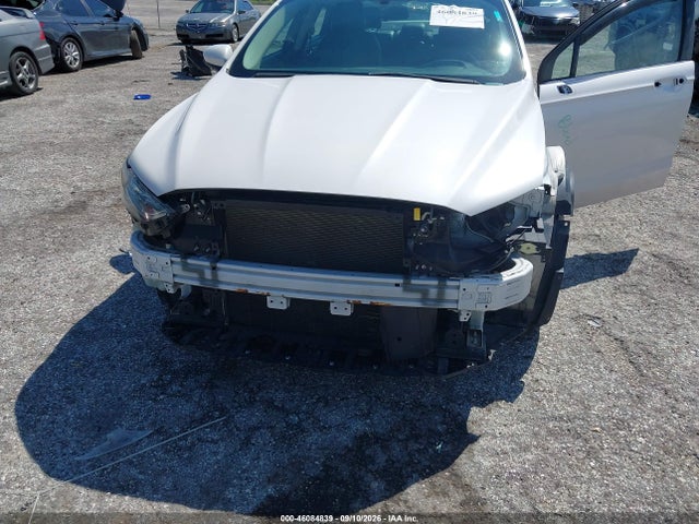 46084839 :رقم المزاد ، 3FA6P0HD1JR183820 vin ، 2018 Ford Fusion Se مزاد بيع