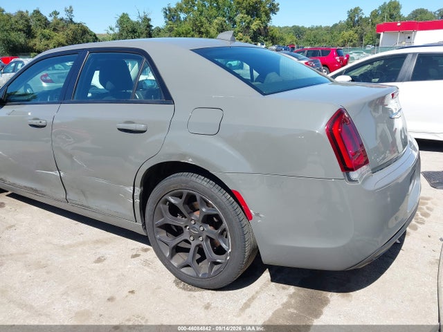 2019 Chrysler 300 Touring მანქანა იყიდება აუქციონზე, vin: 2C3CCAAG7KH610079, აუქციონის ნომერი: 46084842