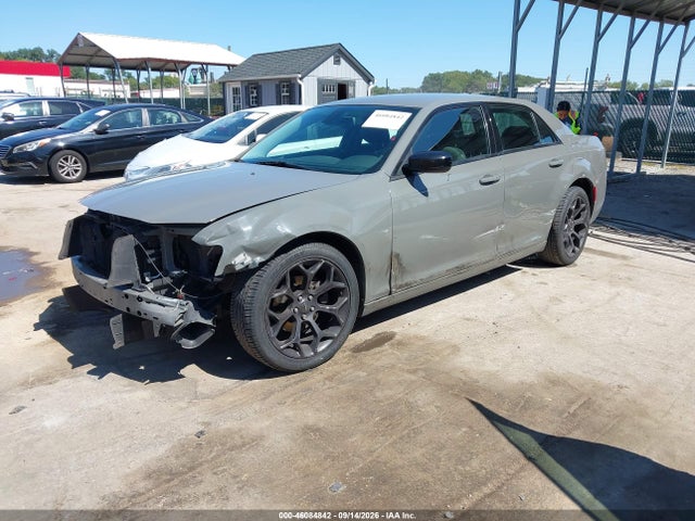 2019 Chrysler 300 Touring მანქანა იყიდება აუქციონზე, vin: 2C3CCAAG7KH610079, აუქციონის ნომერი: 46084842