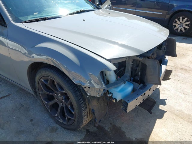 2019 Chrysler 300 Touring მანქანა იყიდება აუქციონზე, vin: 2C3CCAAG7KH610079, აუქციონის ნომერი: 46084842