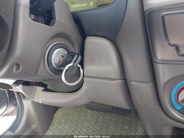 46084859 :رقم المزاد ، 3N1CB51D81L488725 vin ، 2001 Nissan Sentra Gxe مزاد بيع