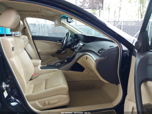 46084892 :رقم المزاد ، JH4CU2F6XAC036737 vin ، 2010 Acura Tsx 2.4 مزاد بيع