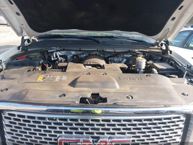 46084894 :رقم المزاد ، 1GKS2HKJXHR330862 vin ، 2017 Gmc Yukon Xl Denali مزاد بيع