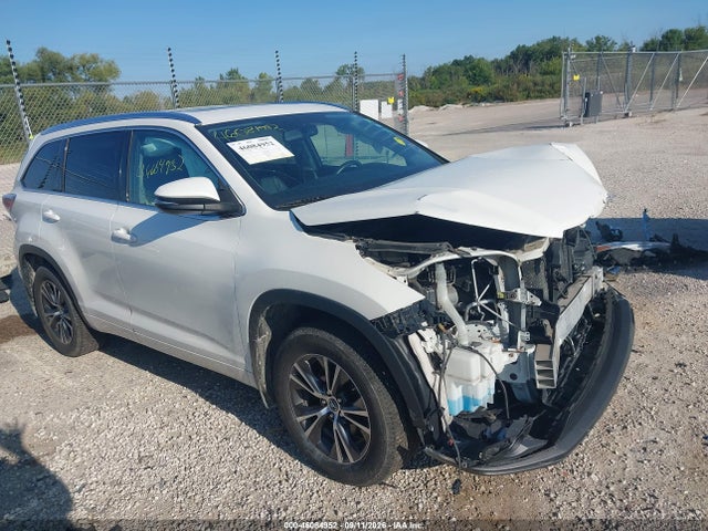 Продаж на аукціоні авто 2016 Toyota Highlander Xle V6, vin: 5TDJKRFHXGS320031, номер лоту: 46084952