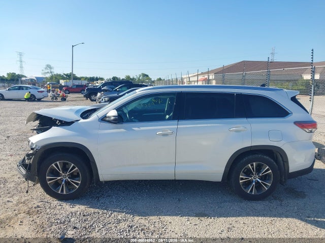 Продаж на аукціоні авто 2016 Toyota Highlander Xle V6, vin: 5TDJKRFHXGS320031, номер лоту: 46084952
