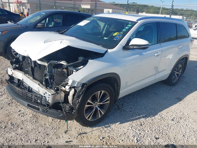 Продаж на аукціоні авто 2016 Toyota Highlander Xle V6, vin: 5TDJKRFHXGS320031, номер лоту: 46084952