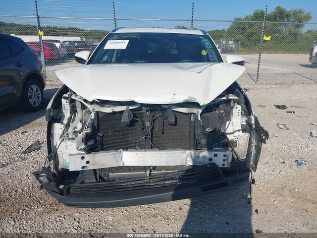 Продаж на аукціоні авто 2016 Toyota Highlander Xle V6, vin: 5TDJKRFHXGS320031, номер лоту: 46084952