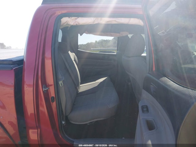 Продажа на аукционе авто 2015 Toyota Tacoma Base V6, vin: 3TMLU4EN8FM173140, номер лота: 46084967