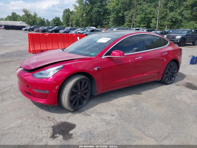 Tesla Model 3 Performance Dual Motor All-wheel Drive 2020 5YJ3E1ECXLF807865 Image 2