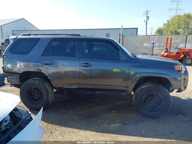 2015 Toyota 4runner Sr5 Premium მანქანა იყიდება აუქციონზე, vin: JTEBU5JR5F5252681, აუქციონის ნომერი: 46085016
