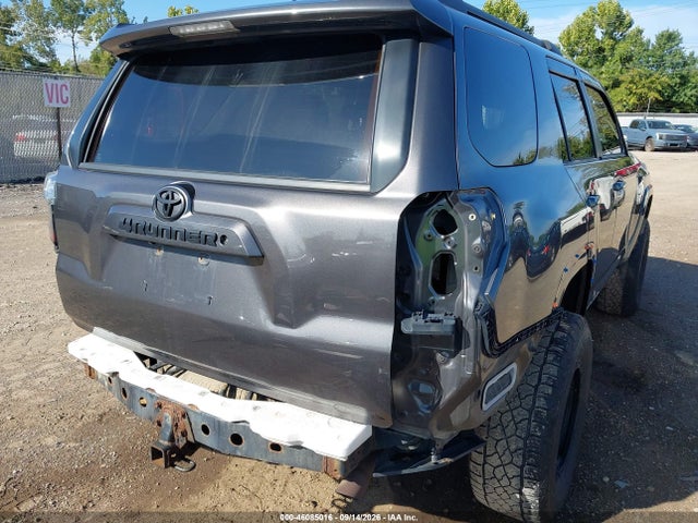 2015 Toyota 4runner Sr5 Premium მანქანა იყიდება აუქციონზე, vin: JTEBU5JR5F5252681, აუქციონის ნომერი: 46085016