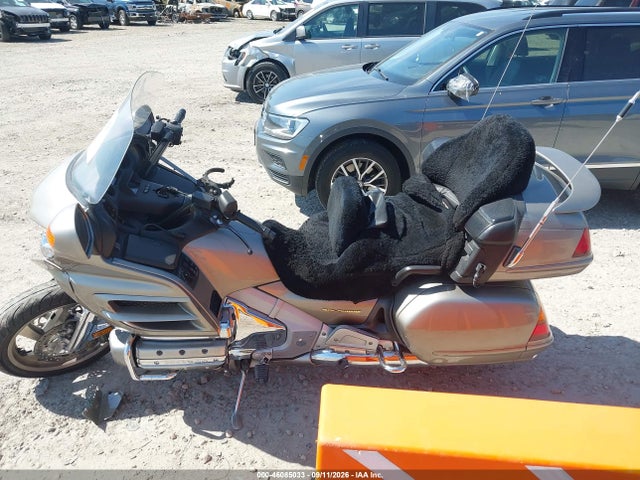 Продажа на аукционе авто 2002 Honda Gl1800 A, vin: 1HFSC47492A102786, номер лота: 46085033