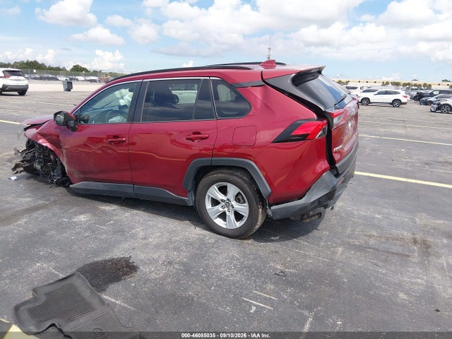 46085035 :رقم المزاد ، 2T3W1RFV6KW011940 vin ، 2019 Toyota Rav4 Xle مزاد بيع