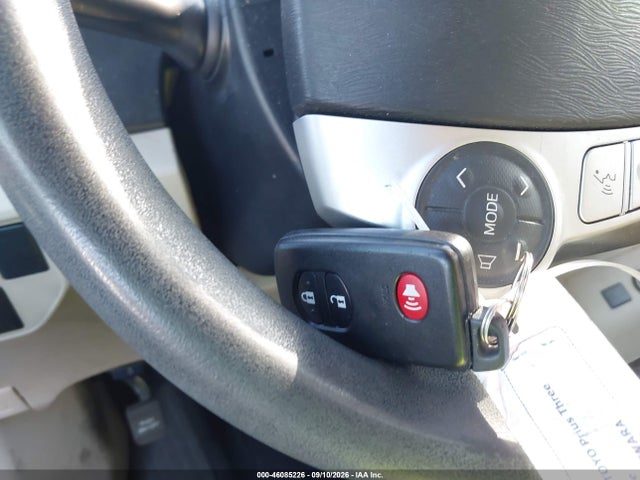 2012 Toyota Prius Three მანქანა იყიდება აუქციონზე, vin: JTDKN3DUXC1495492, აუქციონის ნომერი: 46085226