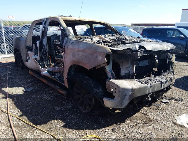 2021 Chevrolet Silverado 1500 4wd  Short Bed Rst მანქანა იყიდება აუქციონზე, vin: 3GCUYEED9MG408579, აუქციონის ნომერი: 46085266