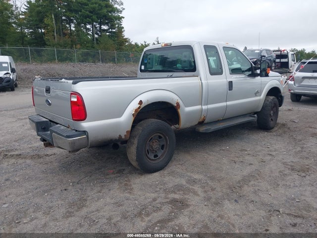 Ford F-350 Xl 2014 1FT8X3BT6EEA95519 Image 4
