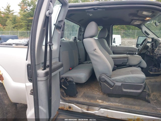 Ford F-350 Xl 2014 1FT8X3BT6EEA95519 Image 6