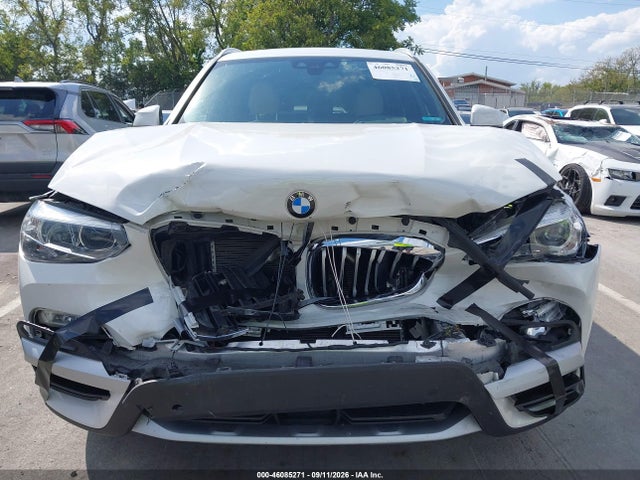 46085271 :رقم المزاد ، 5UXTR9C50JLD88475 vin ، 2018 Bmw X3 Xdrive30i مزاد بيع