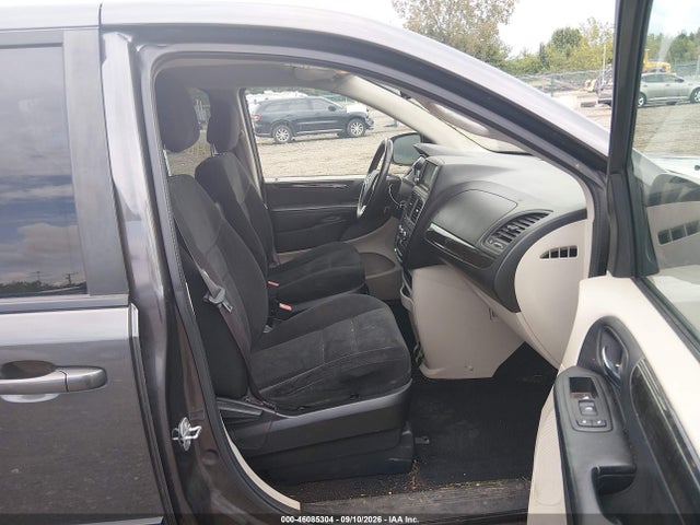 2015 Dodge Grand Caravan Se მანქანა იყიდება აუქციონზე, vin: 2C4RDGBGXFR613031, აუქციონის ნომერი: 46085304