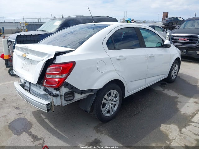 46085324 :رقم المزاد ، 1G1JB5SG4H4114991 vin ، 2017 Chevrolet Sonic Ls Auto مزاد بيع