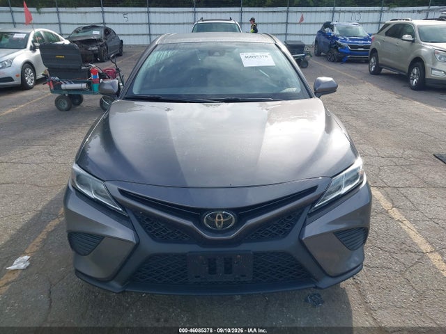46085378 :رقم المزاد ، 4T1B11HK8KU848409 vin ، 2019 Toyota Camry Se مزاد بيع