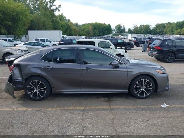 46085378 :رقم المزاد ، 4T1B11HK8KU848409 vin ، 2019 Toyota Camry Se مزاد بيع