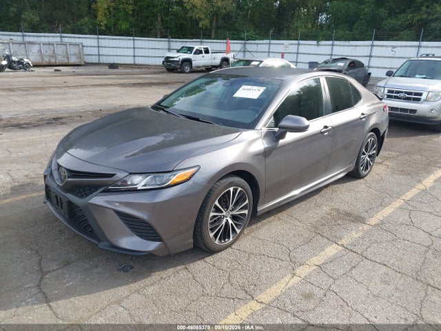 46085378 :رقم المزاد ، 4T1B11HK8KU848409 vin ، 2019 Toyota Camry Se مزاد بيع