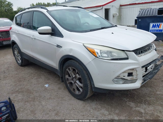 46085432 :رقم المزاد ، 1FMCU9G93DUB57915 vin ، 2013 Ford Escape Se مزاد بيع