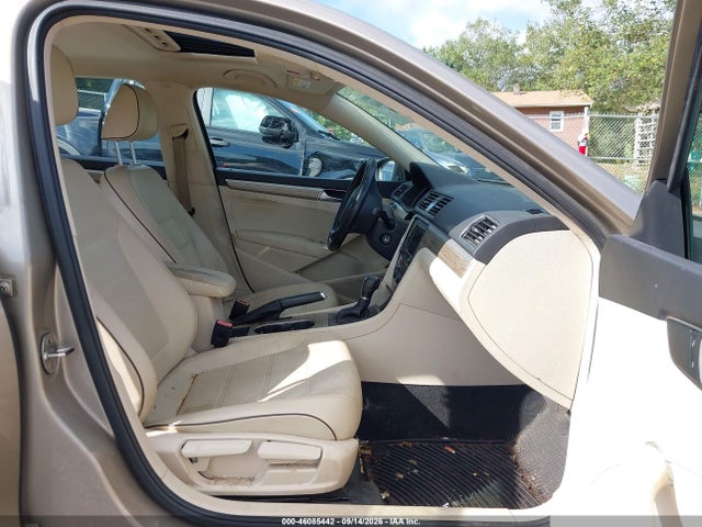 46085442 :رقم المزاد ، 1VWBT7A32GC016336 vin ، 2016 Volkswagen Passat 1.8t Se مزاد بيع