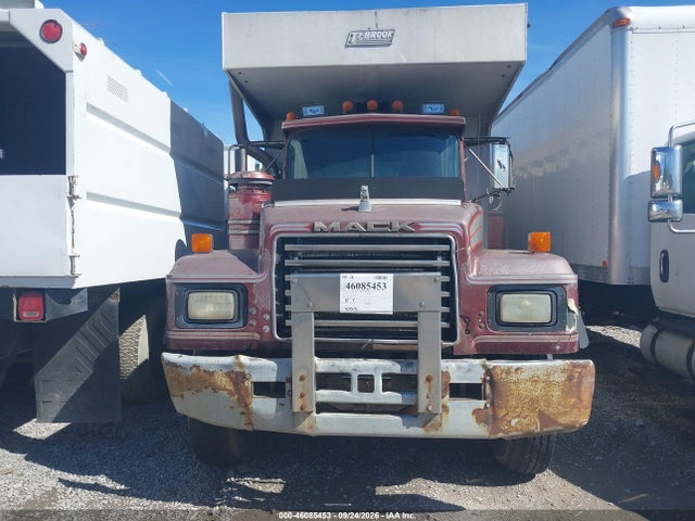 46085453 :رقم المزاد ، 1M2P270C7RM018878 vin ، 1994 Mack 600 Rd600 مزاد بيع