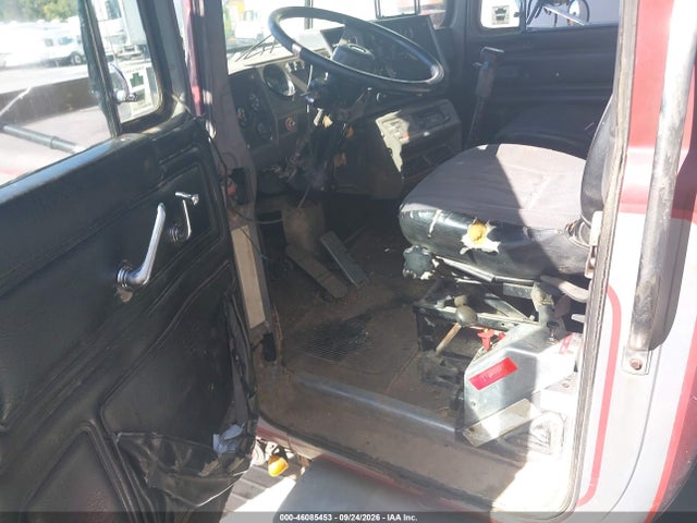 46085453 :رقم المزاد ، 1M2P270C7RM018878 vin ، 1994 Mack 600 Rd600 مزاد بيع