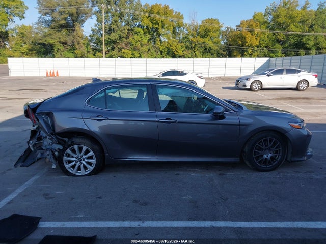 46085456 :رقم المزاد ، 4T1C11AK3LU314105 vin ، 2020 Toyota Camry Le مزاد بيع