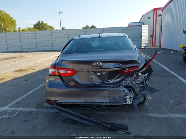 46085456 :رقم المزاد ، 4T1C11AK3LU314105 vin ، 2020 Toyota Camry Le مزاد بيع