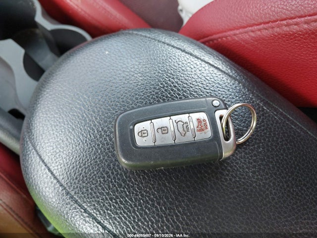 2012 Hyundai Veloster Base W/red/black მანქანა იყიდება აუქციონზე, vin: KMHTC6AD5CU077934, აუქციონის ნომერი: 46085487