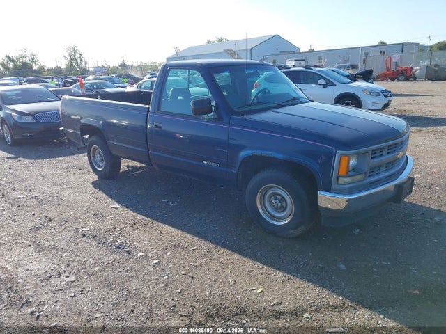 Auction sale of the 1994 Chevrolet Gmt-400 C1500, vin: 1GCEC14Z2RZ211382, lot number: 46085490