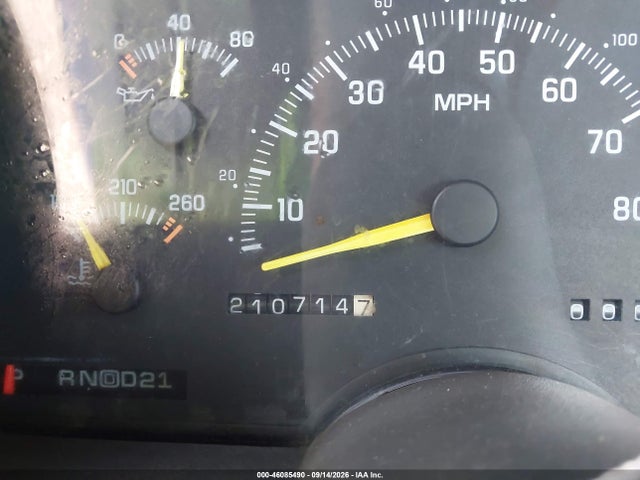 Auction sale of the 1994 Chevrolet Gmt-400 C1500, vin: 1GCEC14Z2RZ211382, lot number: 46085490