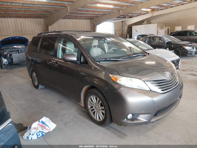 Auction sale of the 2013 Toyota Sienna Xle V6 8 Passenger, vin: 5TDYK3DC0DS378938, lot number: 46085500
