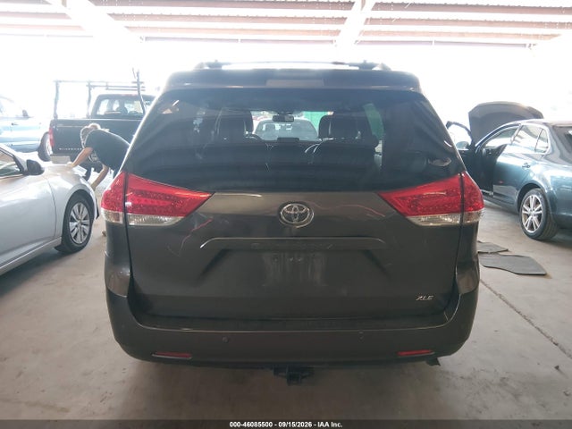 Продажа на аукционе авто 2013 Toyota Sienna Xle V6 8 Passenger, vin: 5TDYK3DC0DS378938, номер лота: 46085500