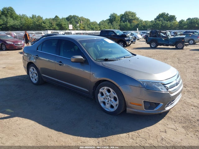 46085508 :رقم المزاد ، 3FAHP0HA4BR117987 vin ، 2011 Ford Fusion Se مزاد بيع