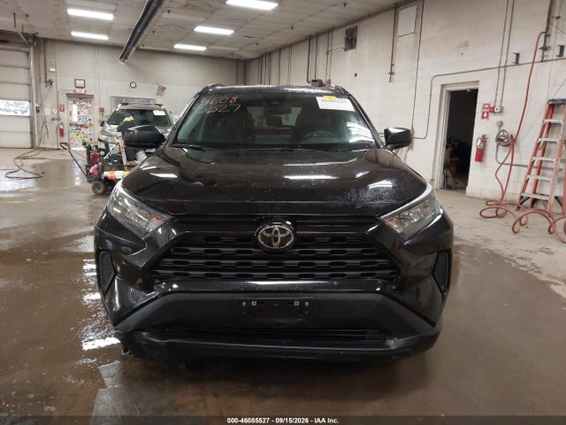 46085527 :رقم المزاد ، 2T3F1RFV2MC182222 vin ، 2021 Toyota Rav4 Le مزاد بيع