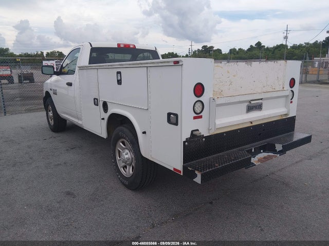 46085566 :رقم المزاد ، 3C7WR4AJ9JG312994 vin ، 2018 Ram 2500 Tradesman  4x2 8' Box مزاد بيع