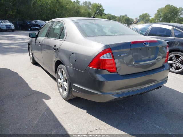 46085586 :رقم المزاد ، 3FAHP0HA0CR341579 vin ، 2012 Ford Fusion Se مزاد بيع