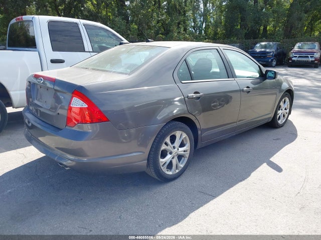 46085586 :رقم المزاد ، 3FAHP0HA0CR341579 vin ، 2012 Ford Fusion Se مزاد بيع
