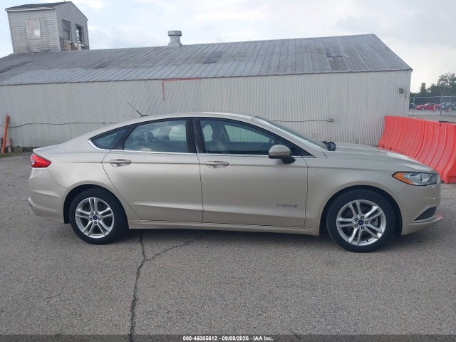 46085612 :رقم المزاد ، 3FA6P0UU4JR142362 vin ، 2018 Ford Fusion Hybrid S مزاد بيع