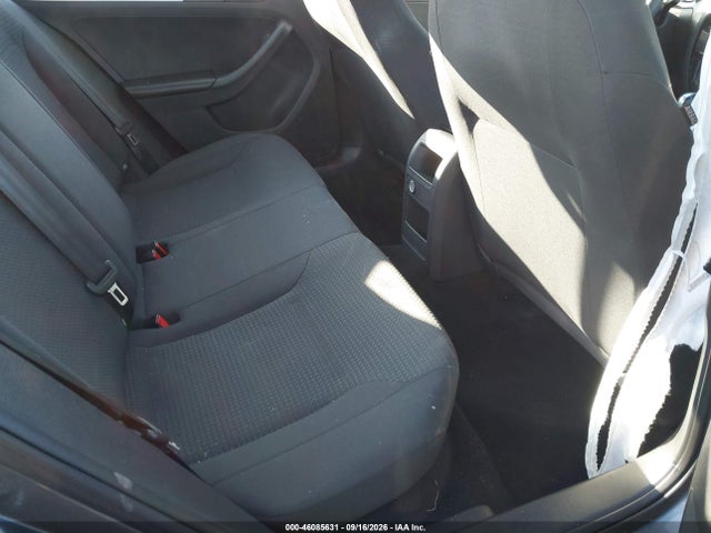 46085631 :رقم المزاد ، 3VWLA7AJ4FM250581 vin ، 2015 Volkswagen Jetta 2.0l Tdi S مزاد بيع