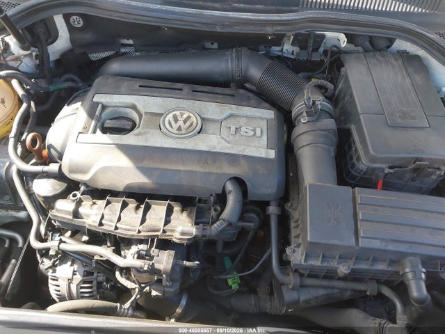 46085657 :رقم المزاد ، WVWHP7AN6CE509082 vin ، 2012 Volkswagen Cc Lux Plus مزاد بيع