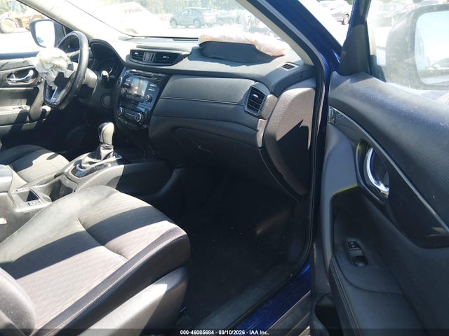 2017 Nissan Rogue Sv მანქანა იყიდება აუქციონზე, vin: JN8AT2MV9HW027921, აუქციონის ნომერი: 46085684