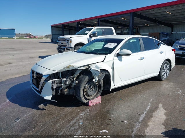 46085721 :رقم المزاد ، 1N4BL4BV6MN332247 vin ، 2021 Nissan Altima S Fwd مزاد بيع
