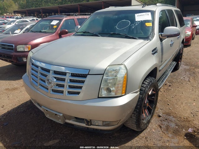 Auction sale of the 2007 Cadillac Escalade Esv Standard, vin: 1GYFK66857R220836, lot number: 46085738